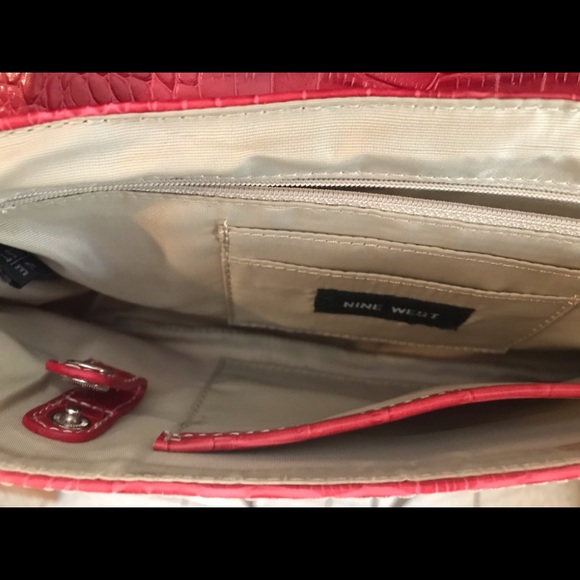 NWOT NINE WEST RED SHOULDER BAG - Picture 8 of 9